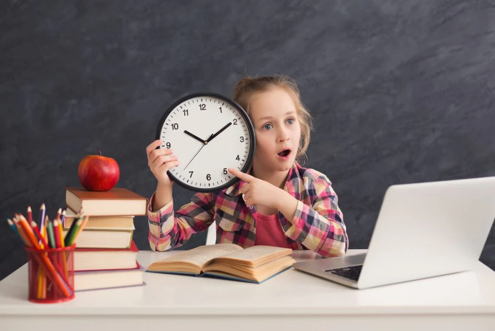 Quản lý thời gian rảnh – Bí quyết để con vừa vui chơi vừa tiến bộ